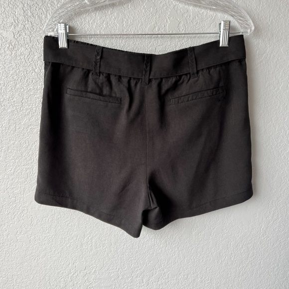 Sundance Melina belted shorts with exposed zipper pockets - Picture 2 of 9